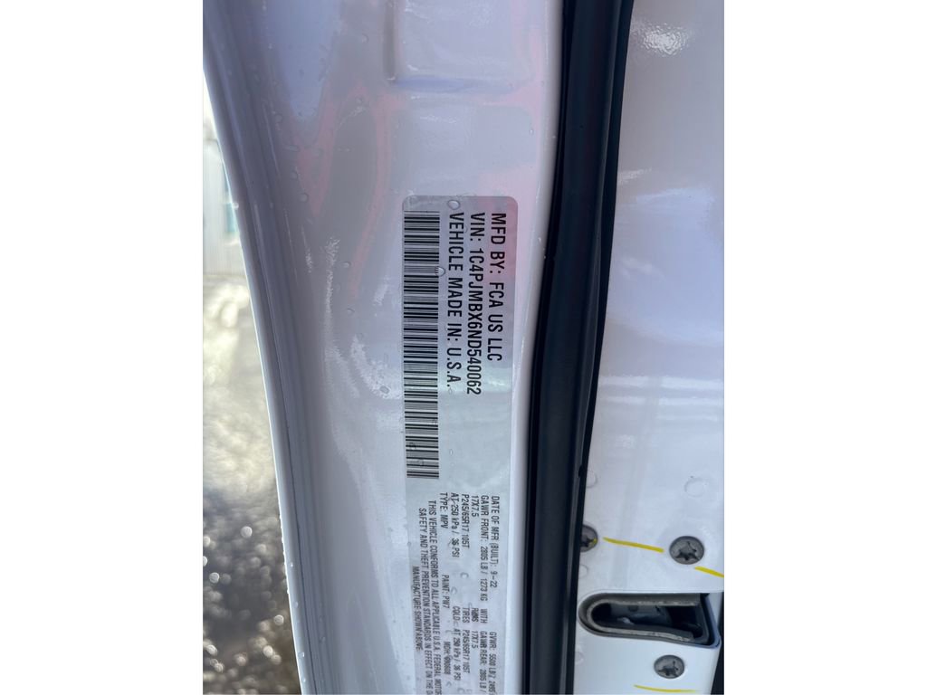 Used 2022 Jeep Cherokee Trailhawk w/ Premium Leather Package image 17