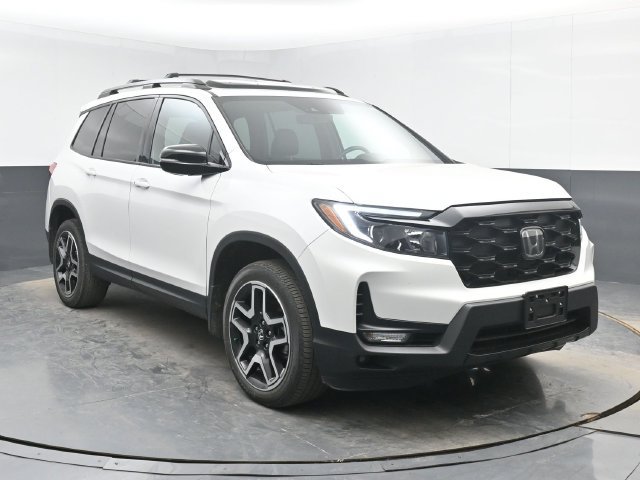 Used 2023 Honda Passport Elite image 2