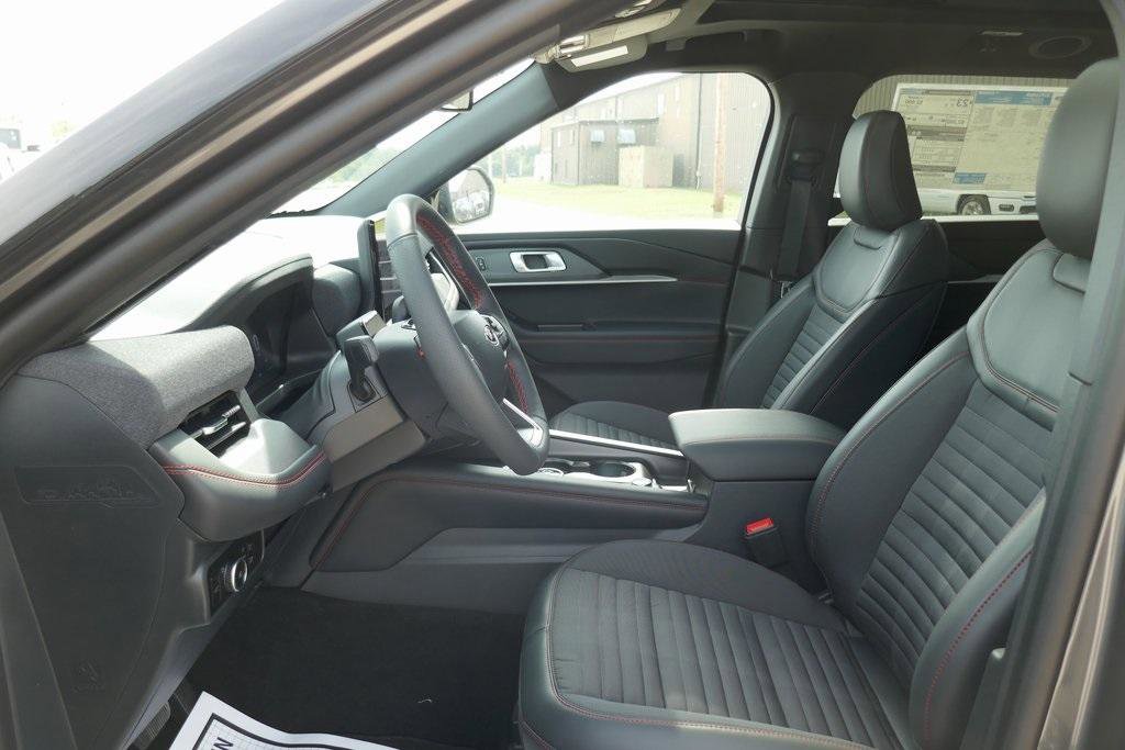 New 2025 Ford Explorer ST-Line w/ Premium Package image 15
