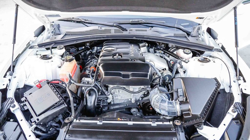 Used 2023 Chevrolet Camaro LT image 31