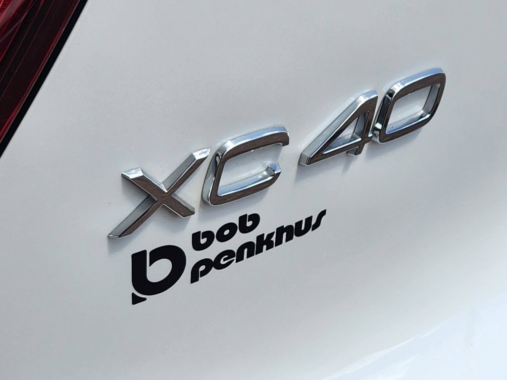 New 2026 Volvo XC40 B5 Plus w/ Protection Package Premier AWD/4WD image 31