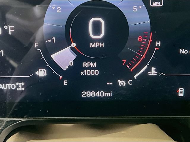 Used 2025 GMC Yukon Denali w/ Sun & Power Step Package AWD/4WD image 7