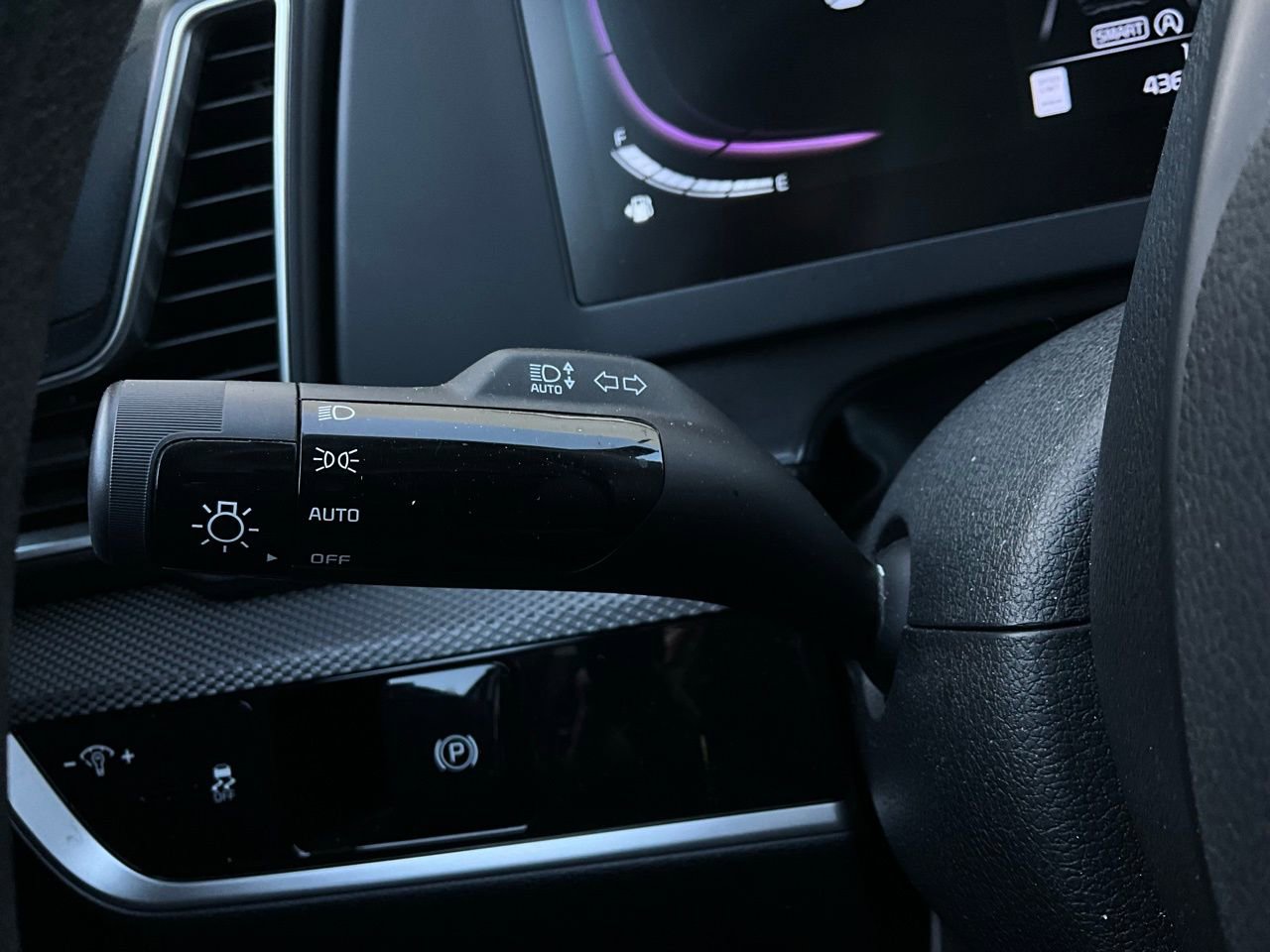 Used 2025 Kia Sportage LX image 33