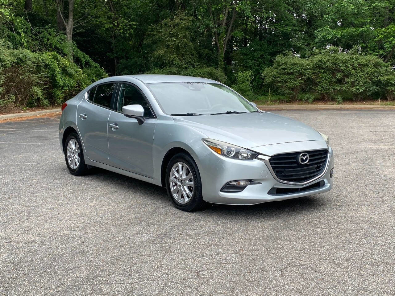 Used 2018 MAZDA MAZDA3 Sport w/ Preferred Equipment Package FWD image 3