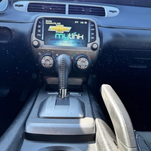 Used 2015 Chevrolet Camaro LT image 28