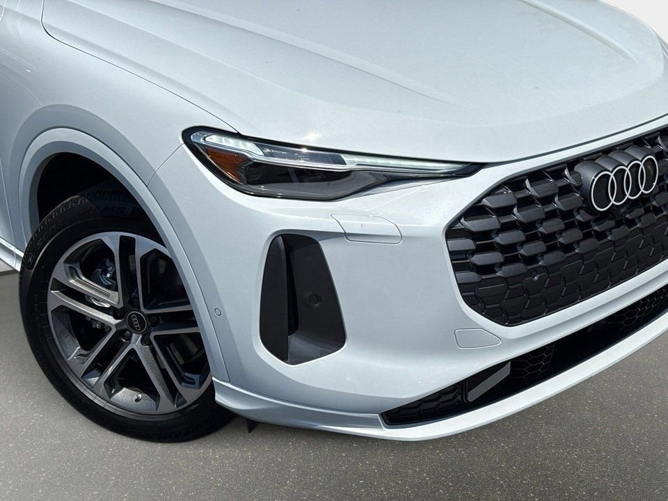 Certified 2025 Audi Q5 Premium Plus w/ Premium Plus image 22