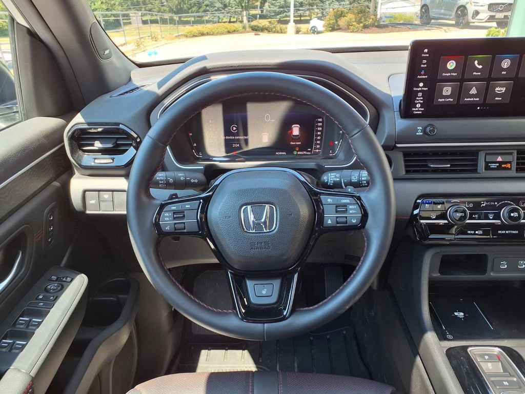 Used 2026 Honda Pilot Black Edition image 15