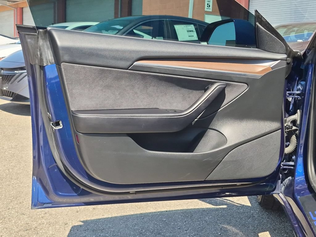 Used 2023 Tesla Model 3 Standard Range RWD image 12
