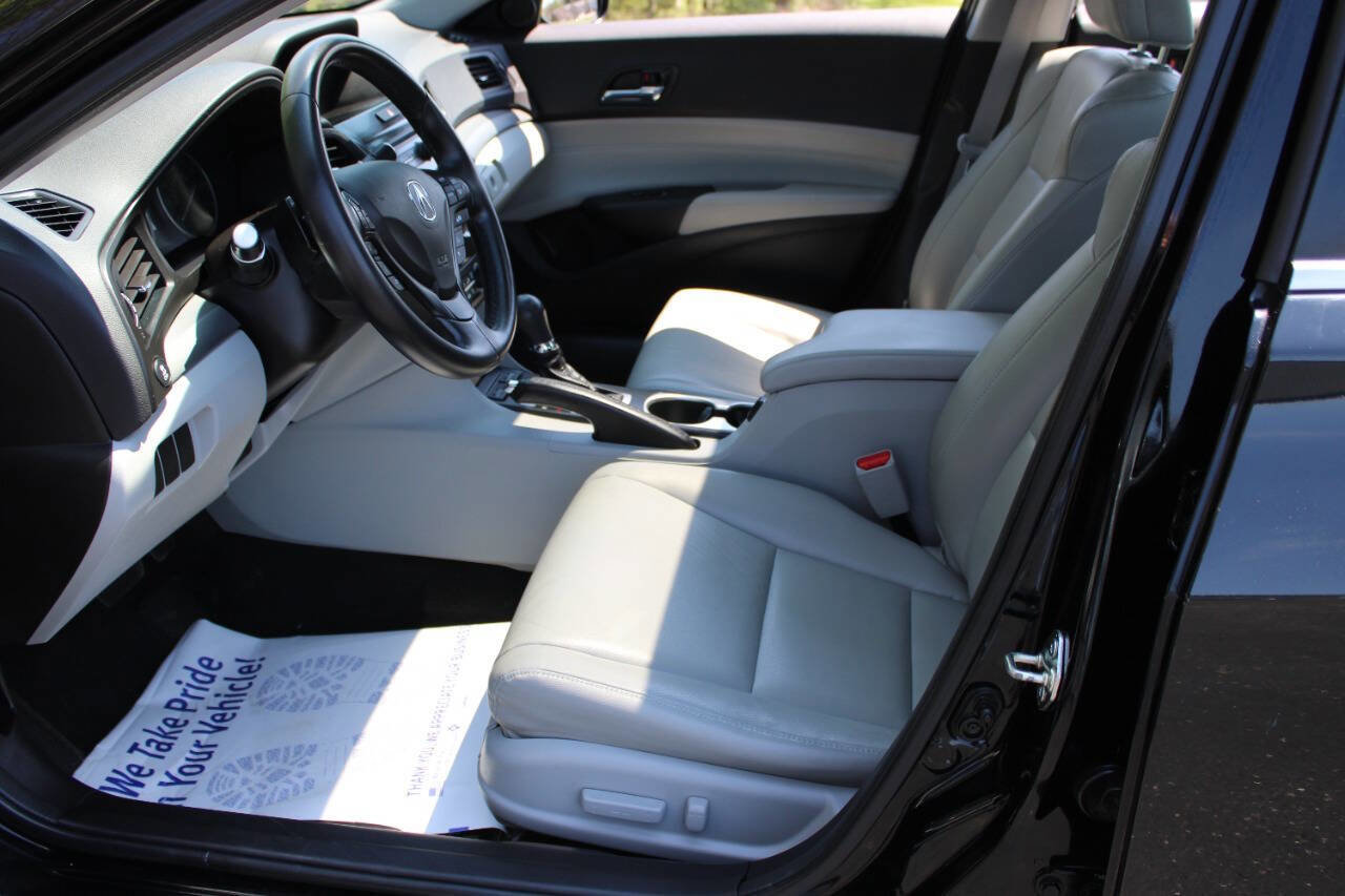 Used 2017 Acura ILX image 7