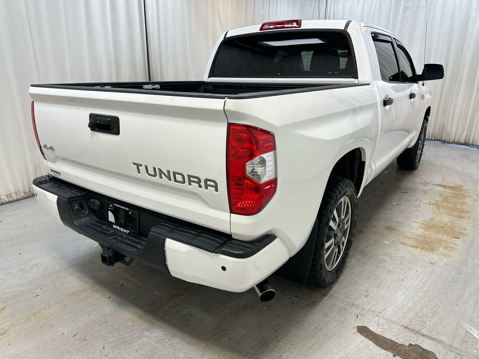 Used 2019 Toyota Tundra Platinum AWD/4WD image 11