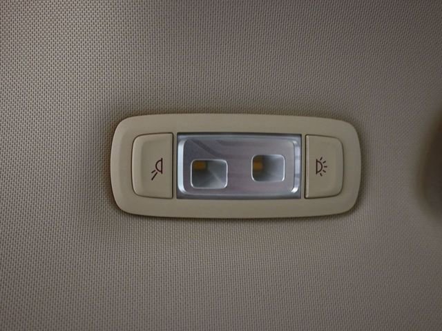 Used 2018 BMW 740i w/ Executive Package RWD image 20