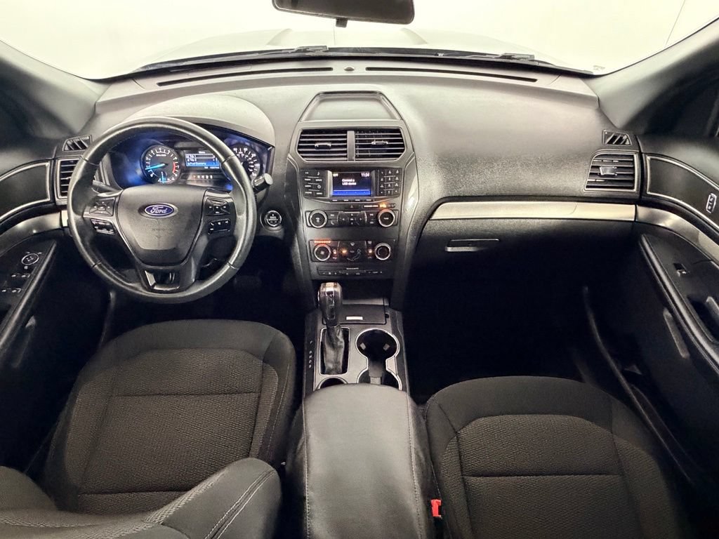 Used 2018 Ford Explorer XLT FWD image 16
