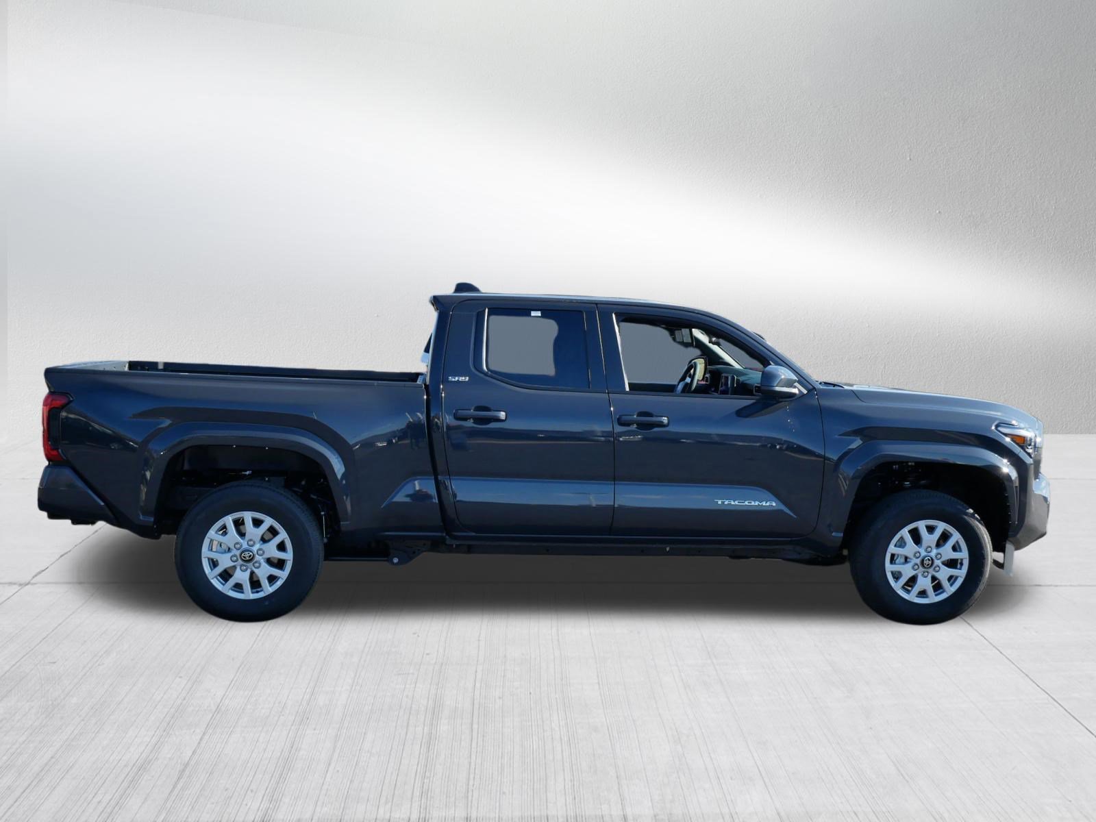Certified 2026 Toyota Tacoma SR5 AWD/4WD image 8