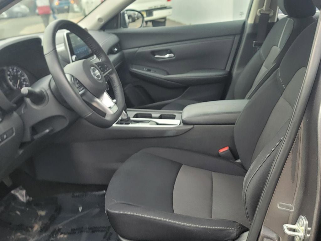 Certified 2022 Nissan Sentra SV w/ Trunk Package image 11