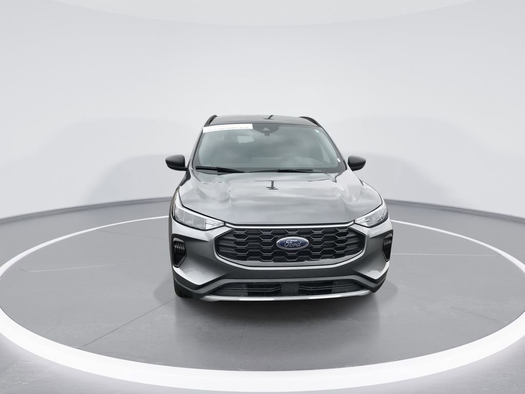 Used 2025 Ford Escape ST-Line w/ Equipment Group 301A image 3