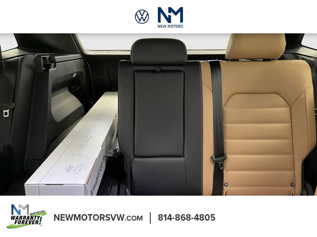 New 2026 Volkswagen Atlas Cross Sport SEL R-Line image 11