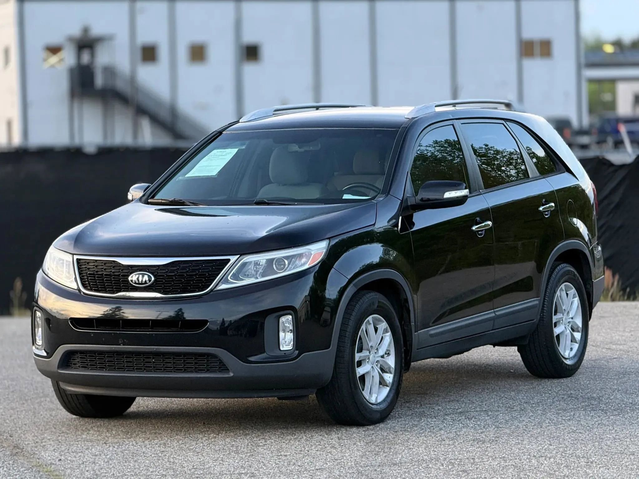Used 2015 Kia Sorento LX image 6