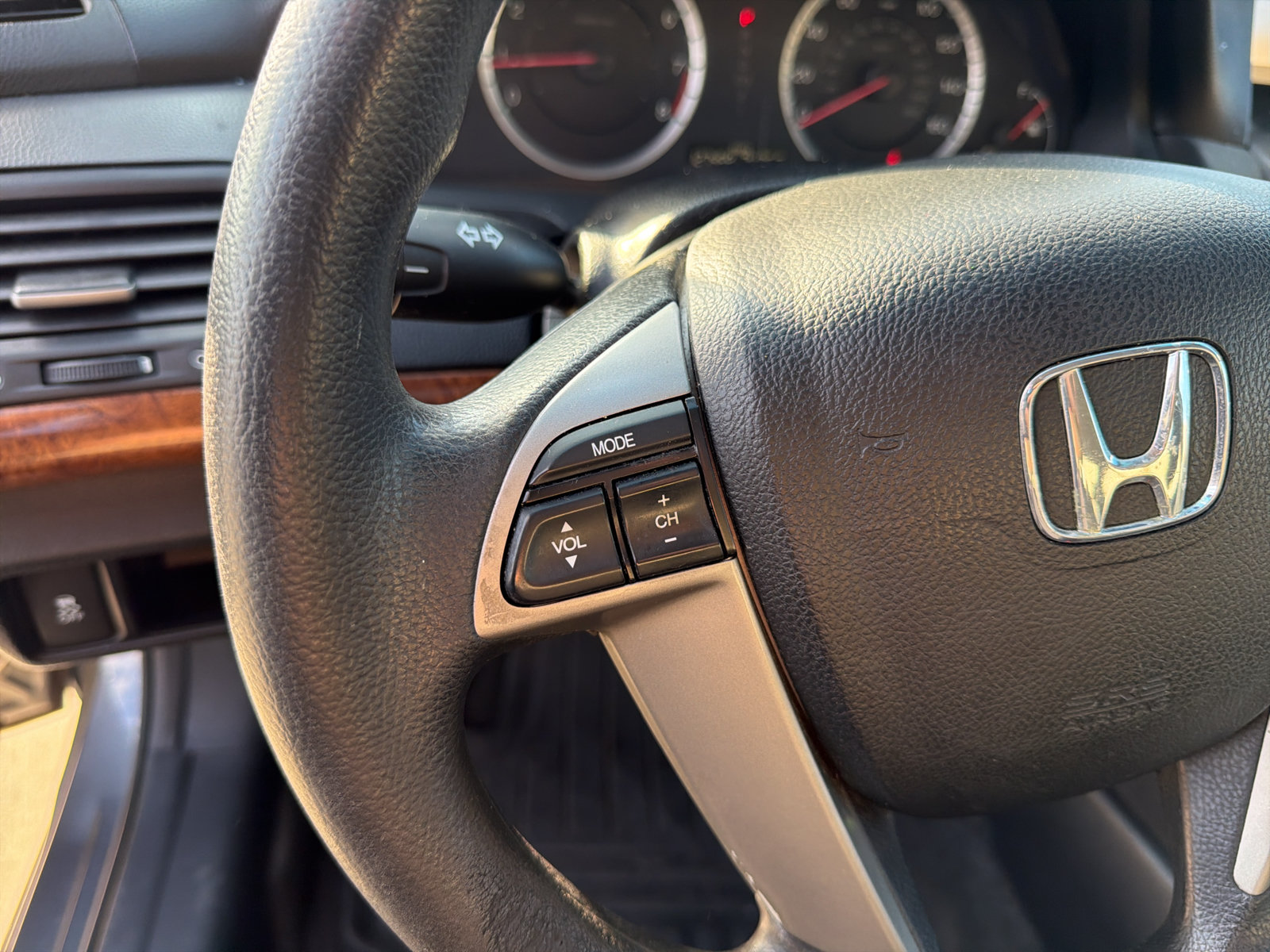 Used 2012 Honda Accord EX image 21