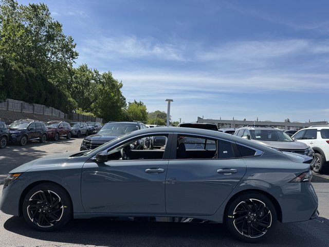 New 2026 Nissan Sentra SR w/ Floor Mat Package FWD image 21
