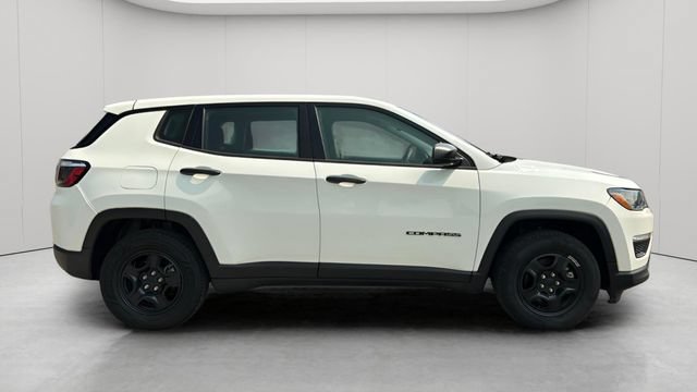 Used 2021 Jeep Compass Sport FWD image 3