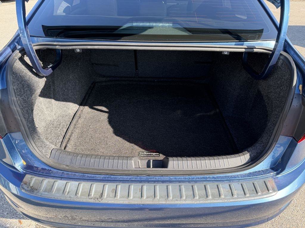 Used 2019 Volkswagen Jetta S w/ Driver Assistance Package FWD image 18