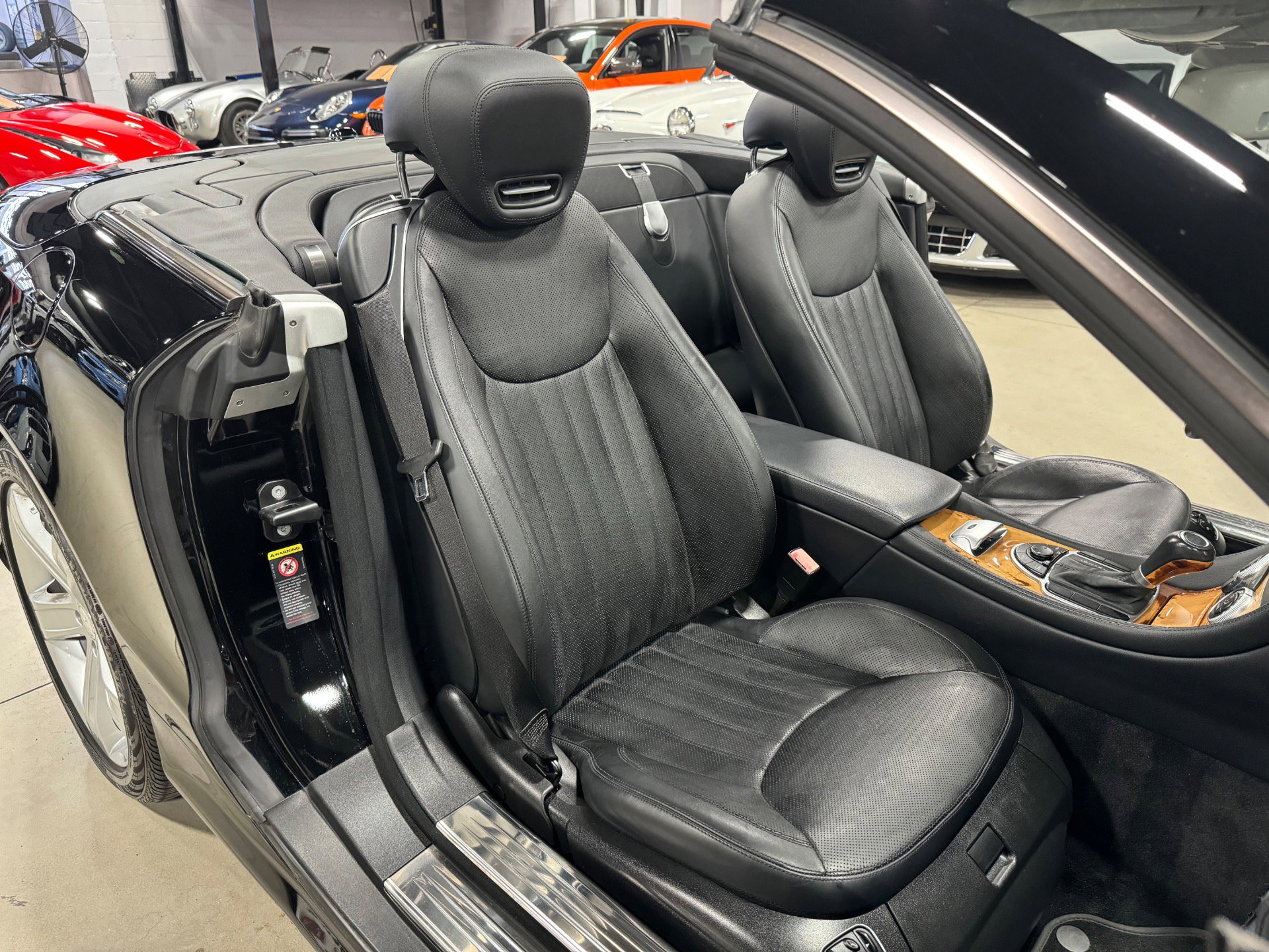 Used 2009 Mercedes-Benz SL 550 image 13