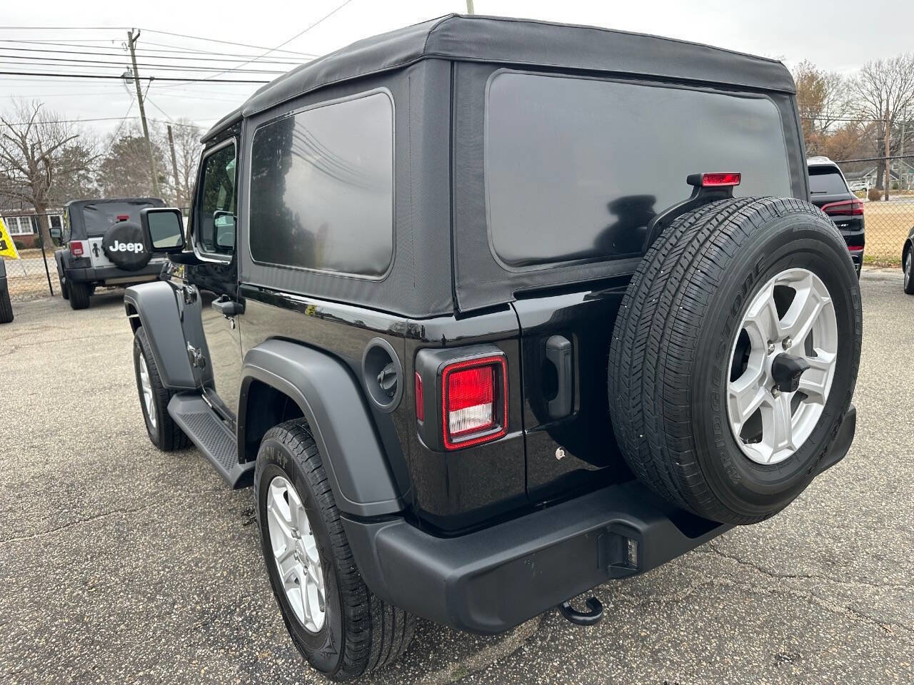 Used 2018 Jeep Wrangler Sport image 20
