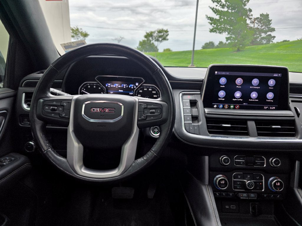Used 2021 GMC Yukon SLT w/ SLT Premium Package AWD/4WD image 9