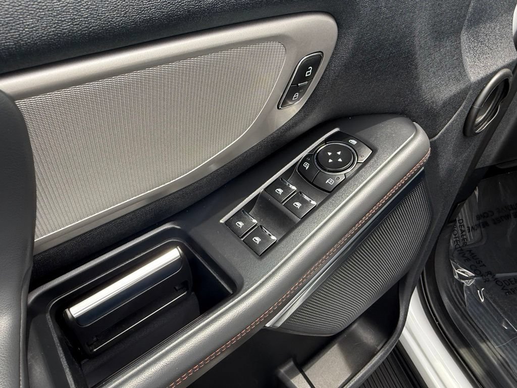 Used 2025 Ford Expedition Active RWD image 23