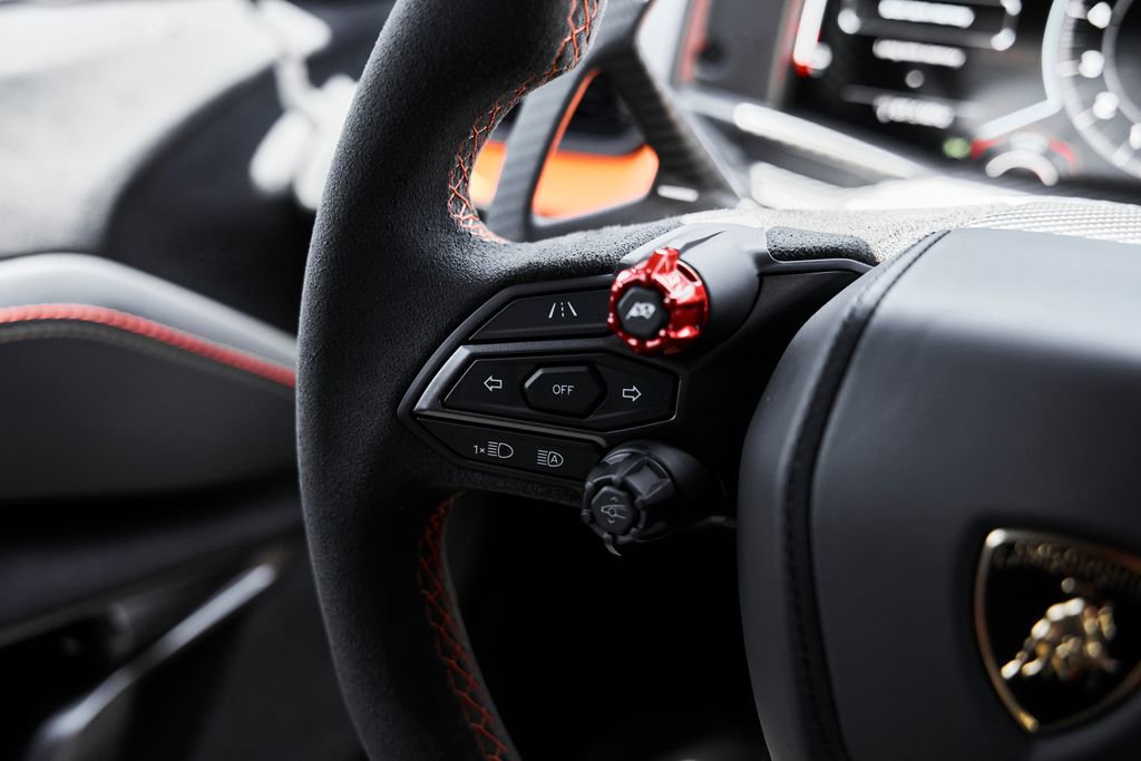 Used 2024 Lamborghini Revuelto AWD/4WD image 52