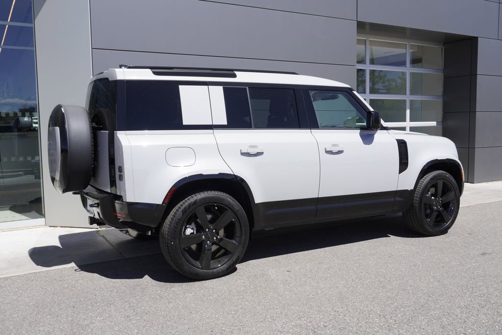New 2026 Land Rover Defender 110 X-Dynamic SE AWD/4WD image 4