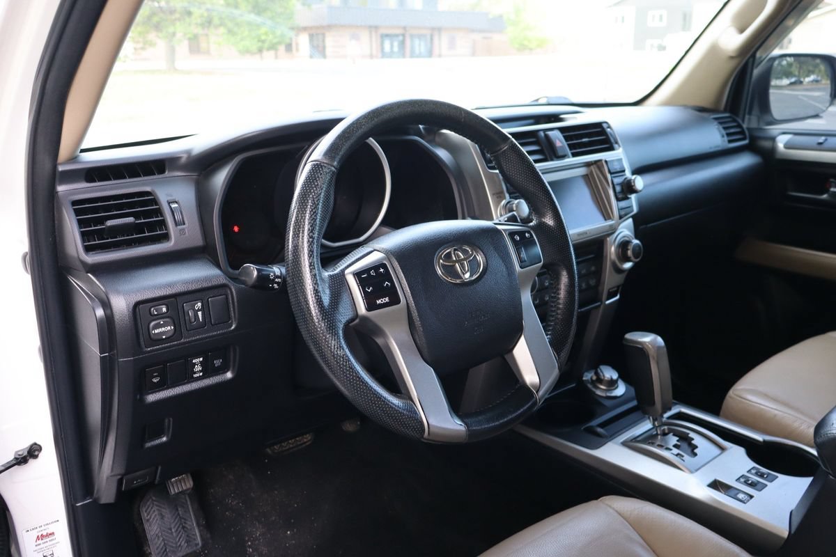 Used 2011 Toyota 4Runner Limited AWD/4WD image 15