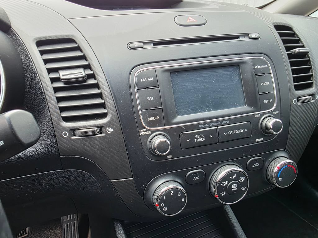 Used 2014 Kia Forte EX FWD image 11