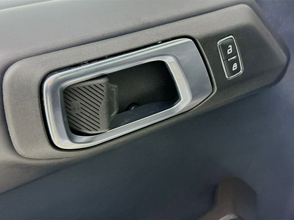 Used 2024 Ford Bronco Badlands image 21