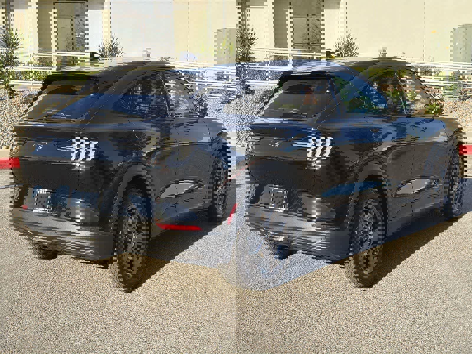 Used 2022 Ford Mustang Mach-E Select image 6