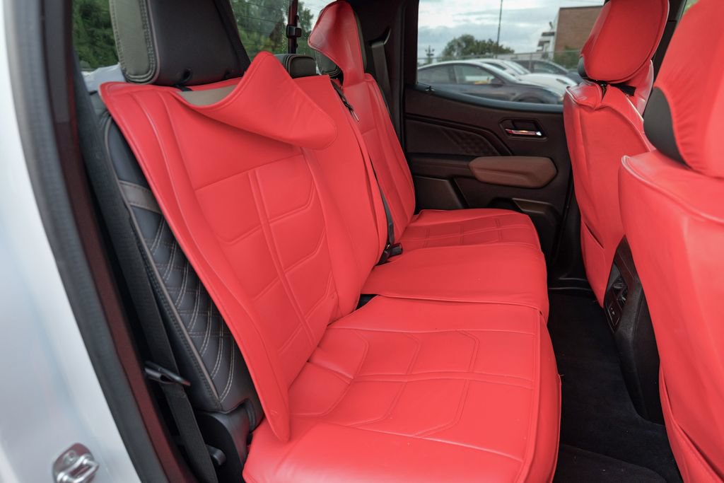 Used 2024 GMC Canyon Denali AWD/4WD image 33