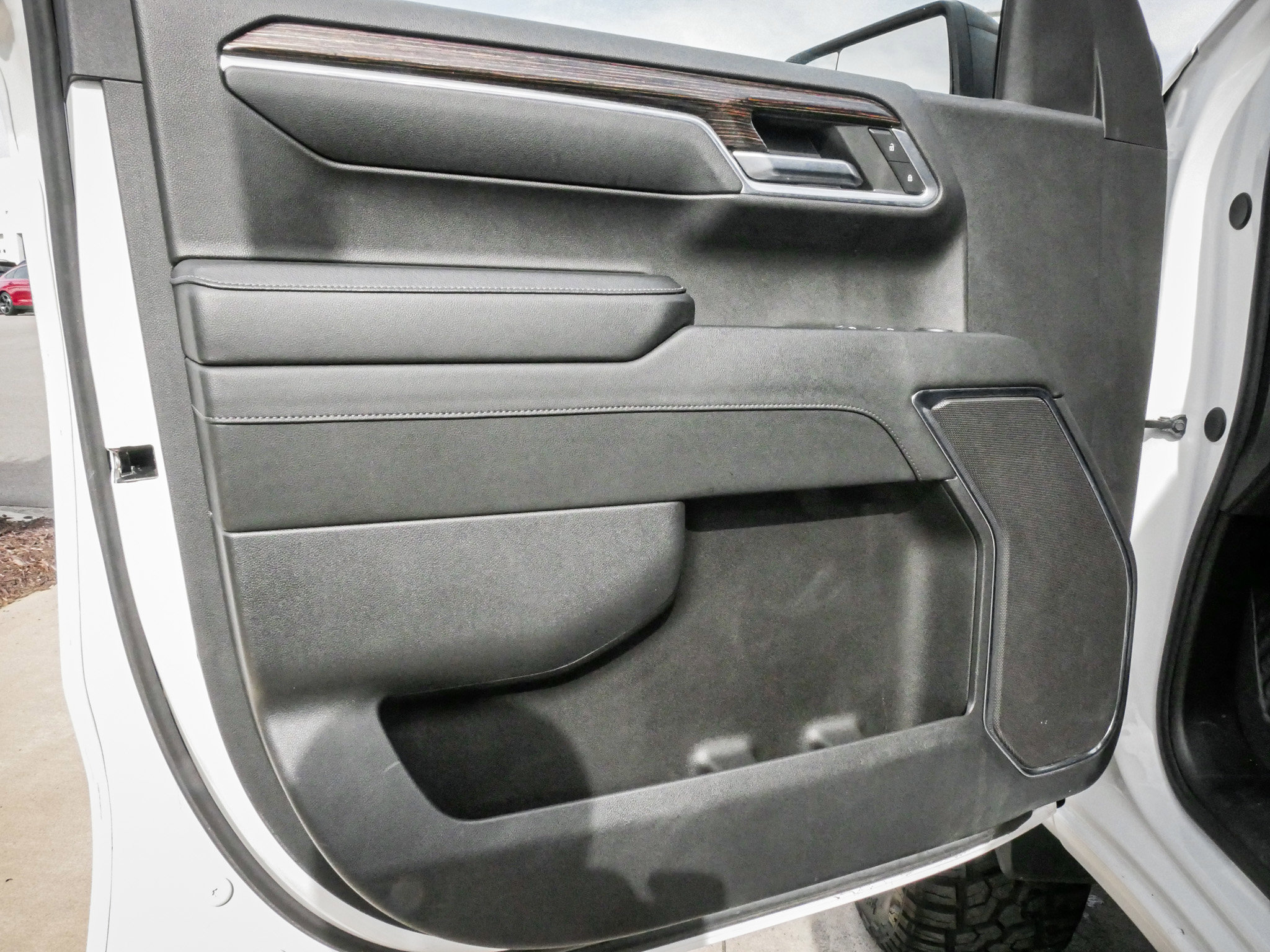 Used 2024 GMC Sierra 1500 Elevation AWD/4WD image 14