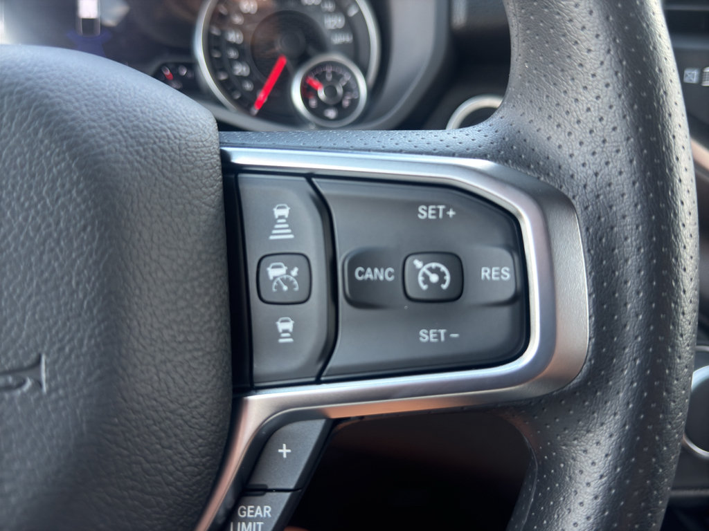 New 2026 RAM 1500 Express AWD/4WD image 27