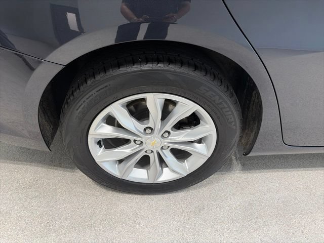 Used 2023 Chevrolet Malibu LT FWD image 7