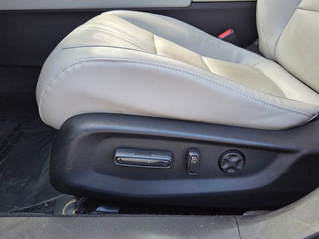 Certified 2018 Honda Accord Touring image 10