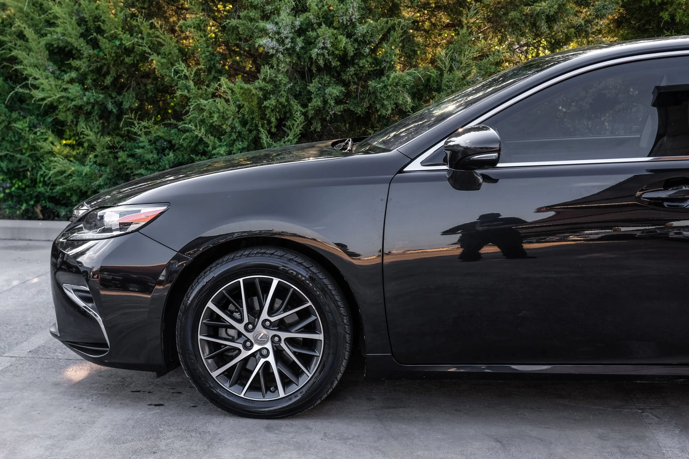 Used 2017 Lexus ES 350 w/ Luxury Package FWD image 13