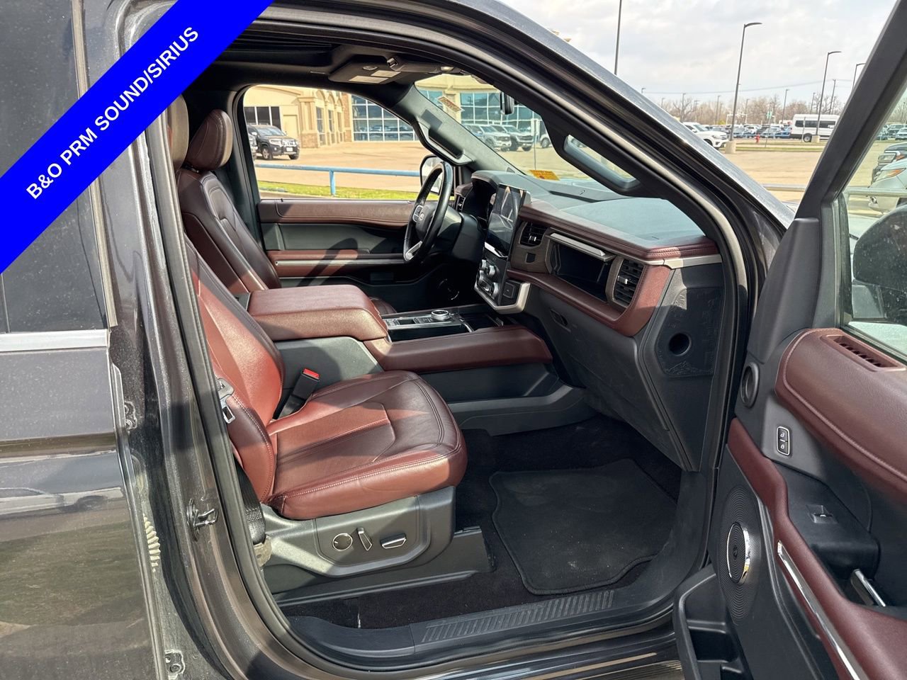 Used 2023 Ford Expedition Limited image 15