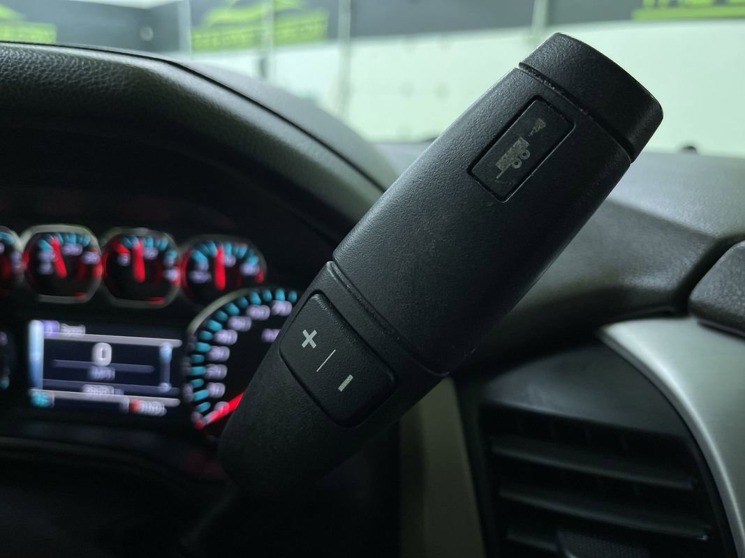 Used 2020 GMC Yukon XL SLT image 17