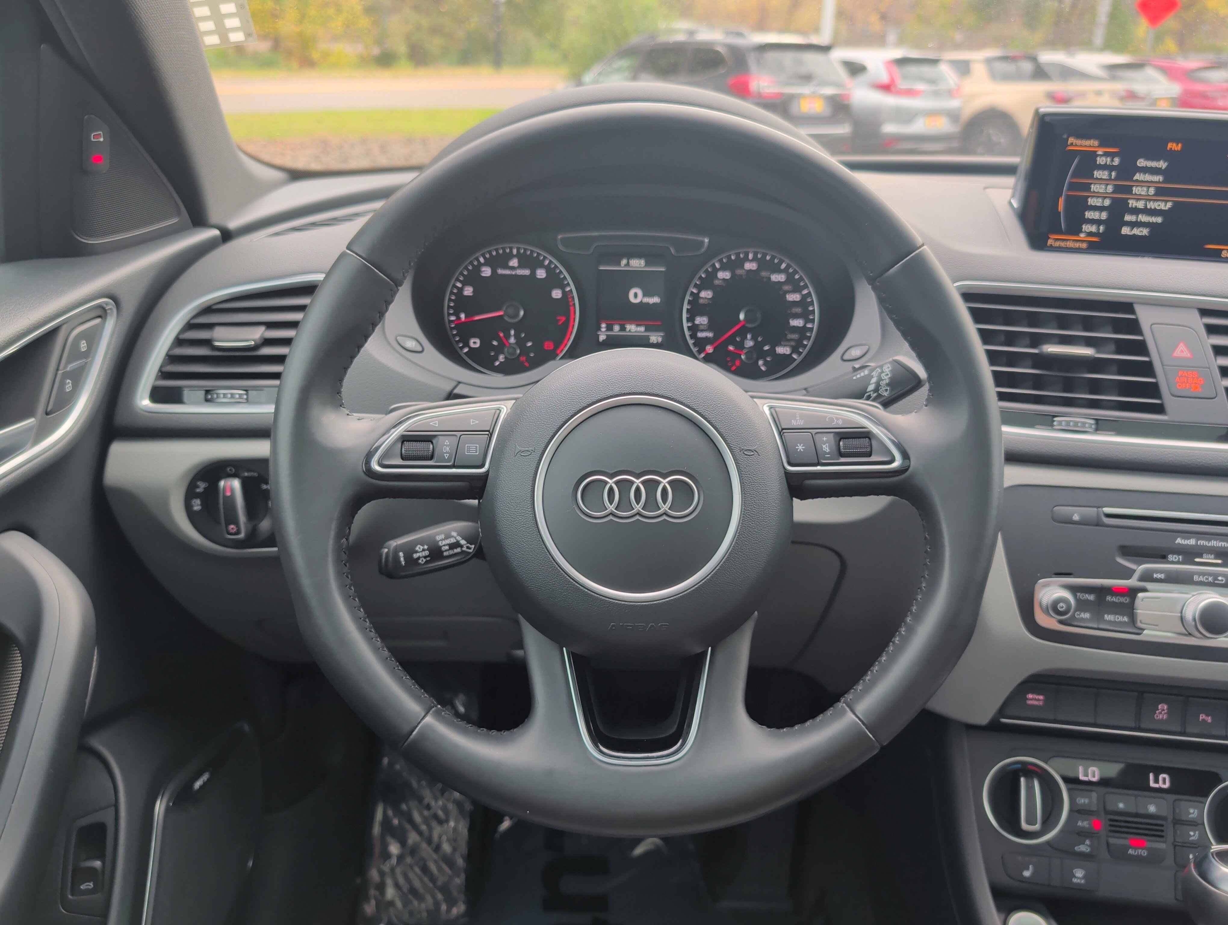 Used 2018 Audi Q3 2.0T Premium Plus w/ Premium Plus Package AWD/4WD image 21