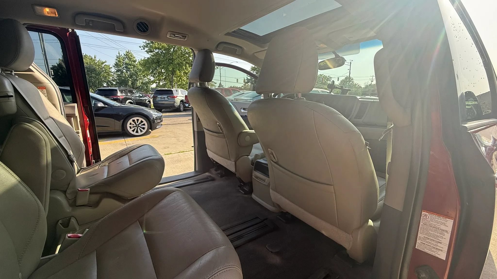 Used 2015 Toyota Sienna XLE FWD image 13