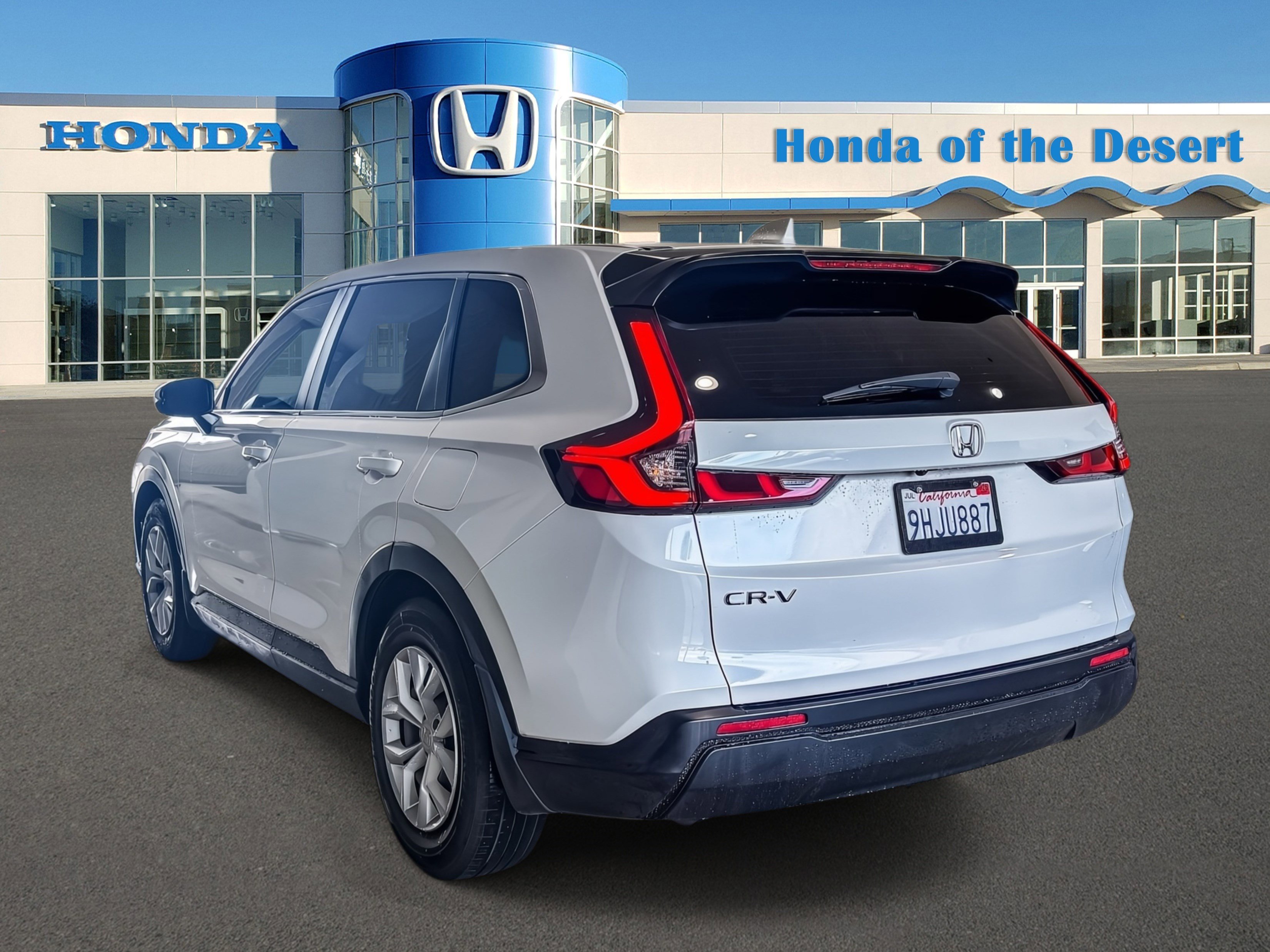 Used 2023 Honda CR-V LX image 5