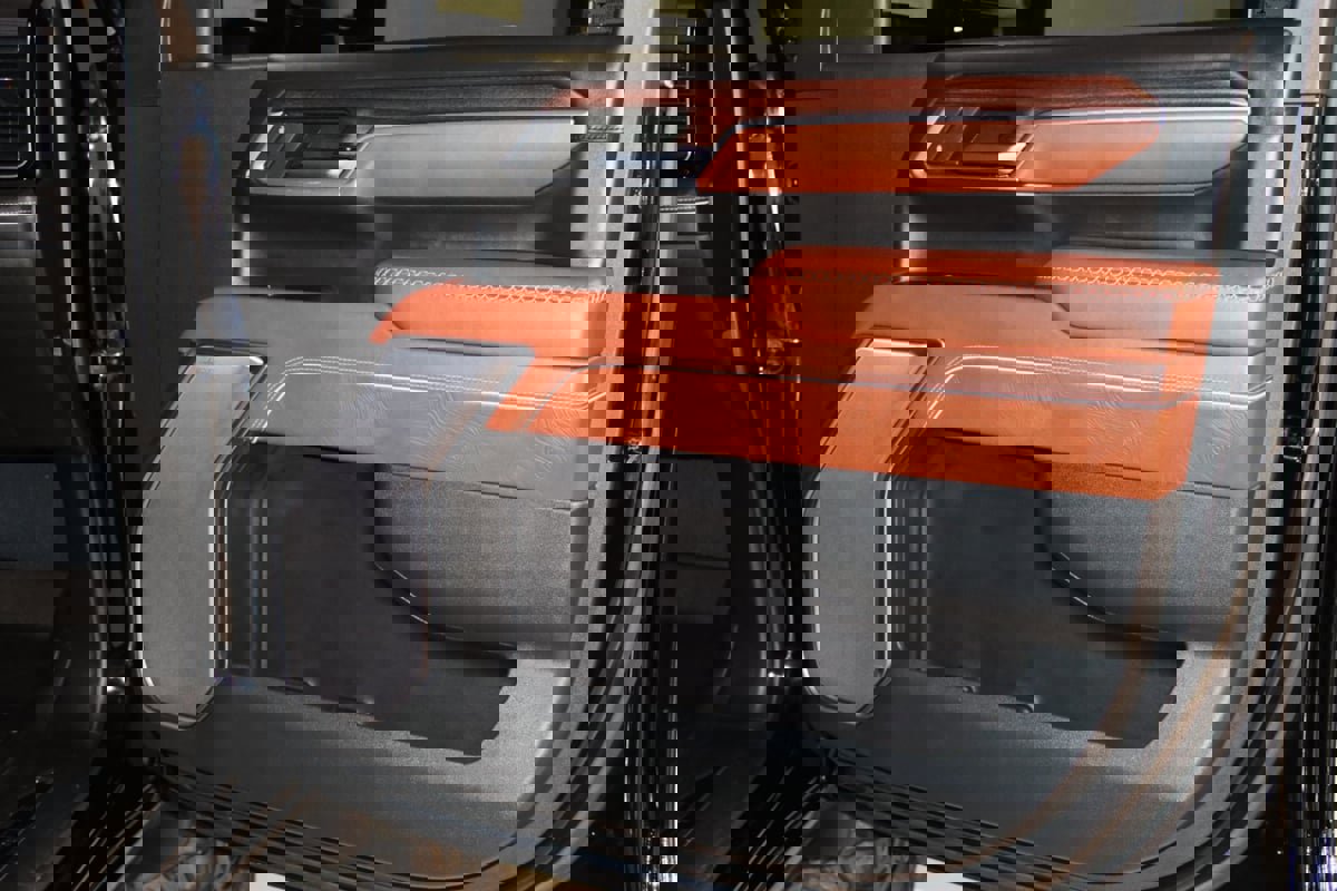 Used 2024 GMC Sierra 3500 Denali Ultimate image 75