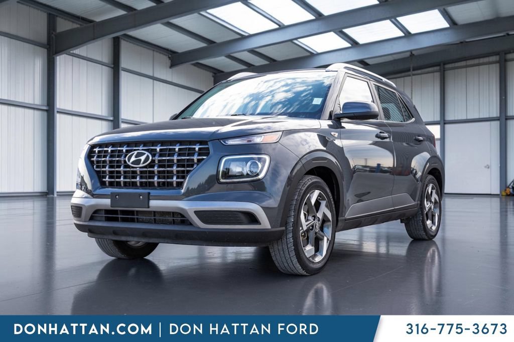 Used 2025 Hyundai Venue SEL
