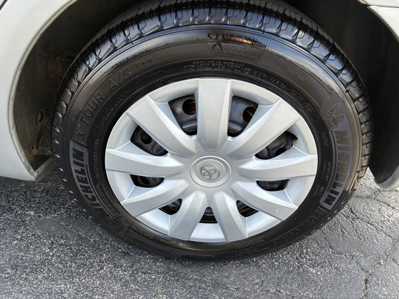 Used 2005 Toyota Camry LE FWD image 27