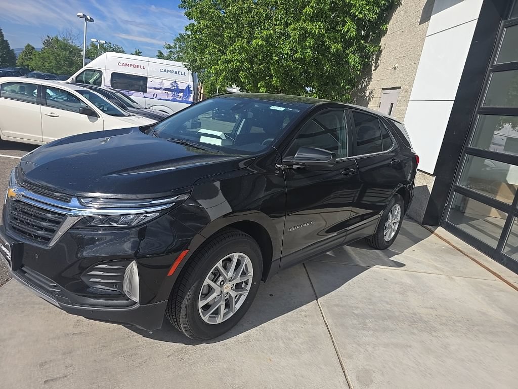 Used 2024 Chevrolet Equinox LT AWD/4WD image 3